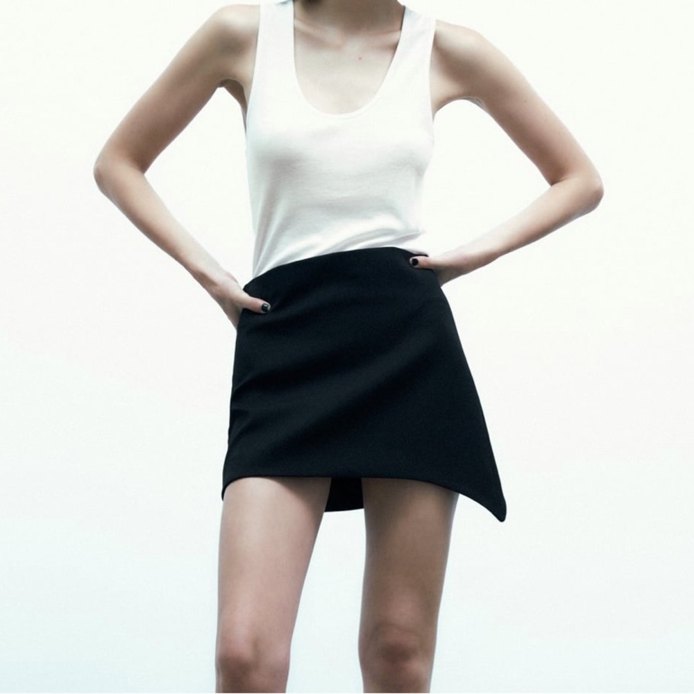 New zara asymmetric mini skirt